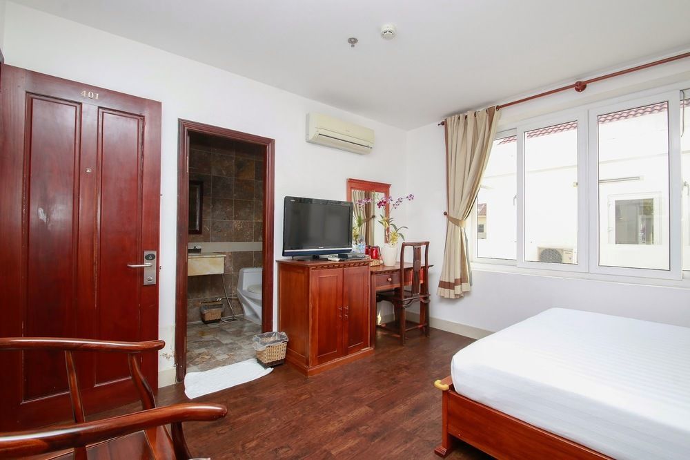 Golf Hotel Thành Pho Ho Chí Minh Esterno foto